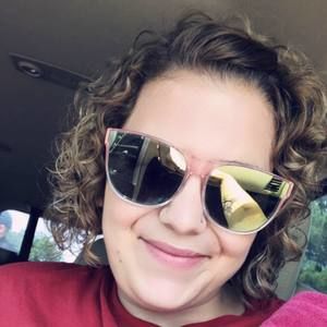 Meet your Posher, Maegan